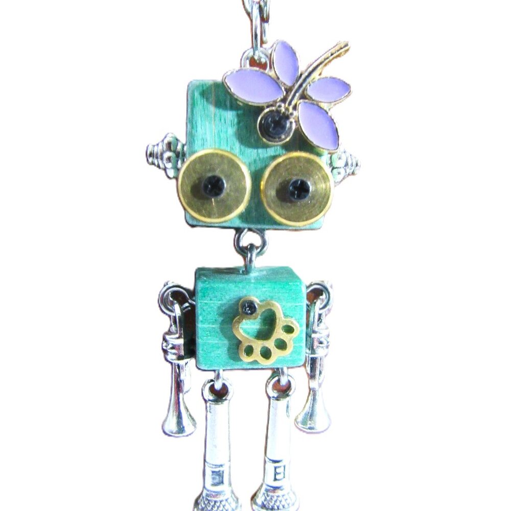 ROBOT GIRL PURSE CHARM KEYCHAIN NEW REMINISCENT OF DESIGNER - Picture 2 of 7